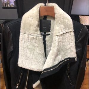 Veda shearling Black female jacket size s